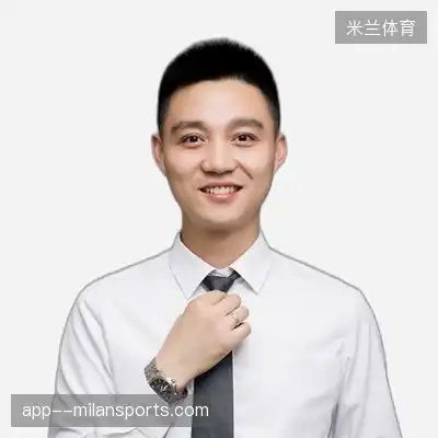 卢梓博
